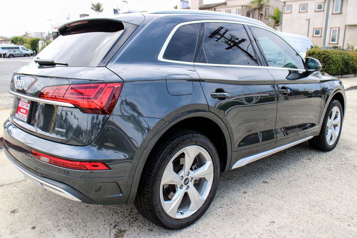 2021 Audi Q5 45 Premium Plus photo 4