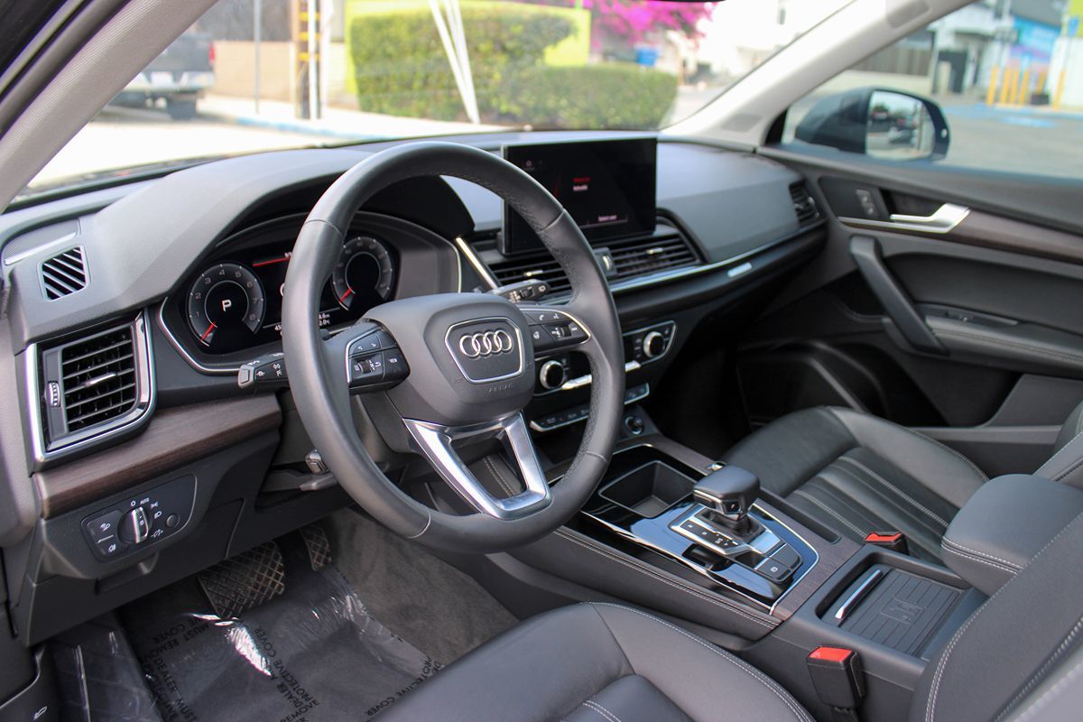 2021 Audi Q5 45 Premium Plus photo 11