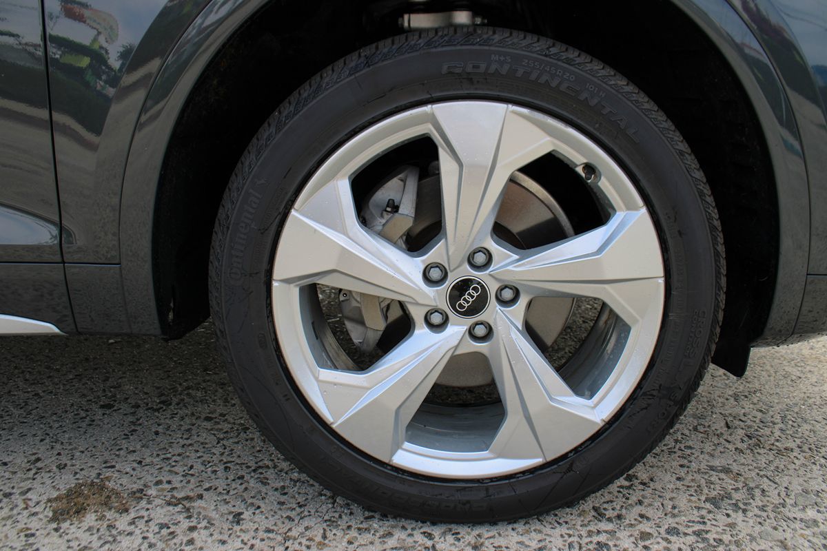2021 Audi Q5 45 Premium Plus photo 26