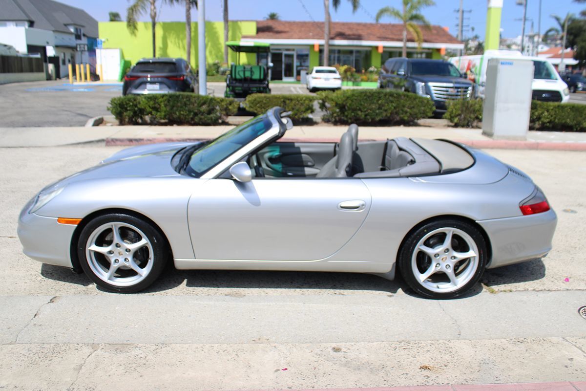 2003 Porsche 911 Cabriolet photo 2