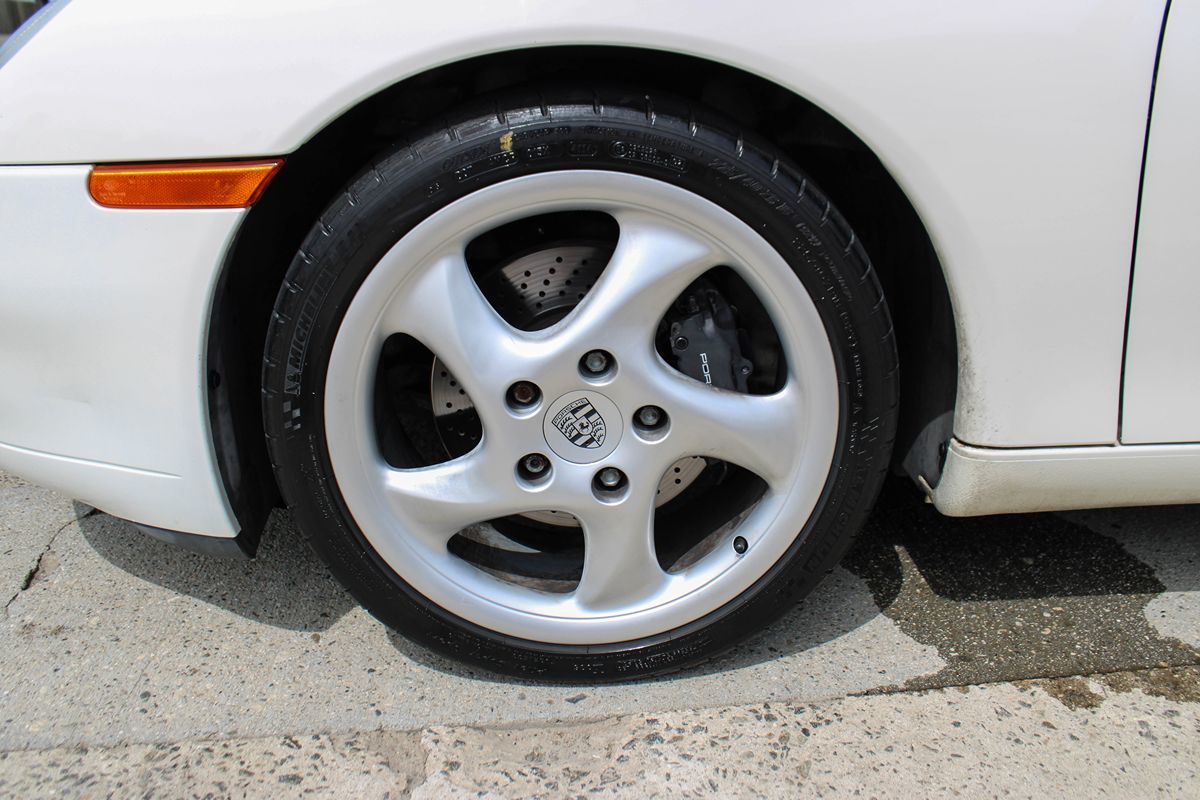2000 Porsche 911 Cabriolet photo 35