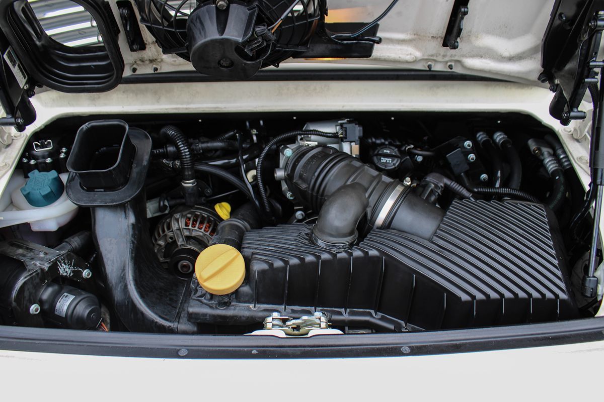 2000 Porsche 911 Cabriolet photo 29