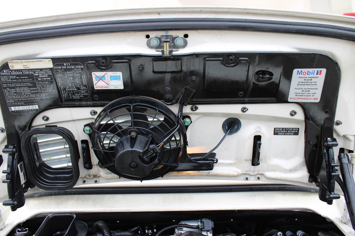 2000 Porsche 911 Cabriolet photo 30