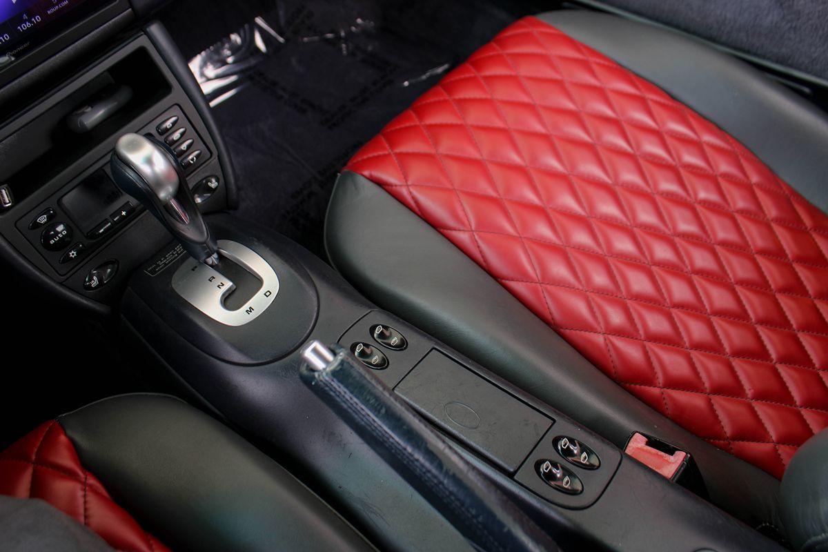 2000 Porsche 911 Cabriolet photo 19