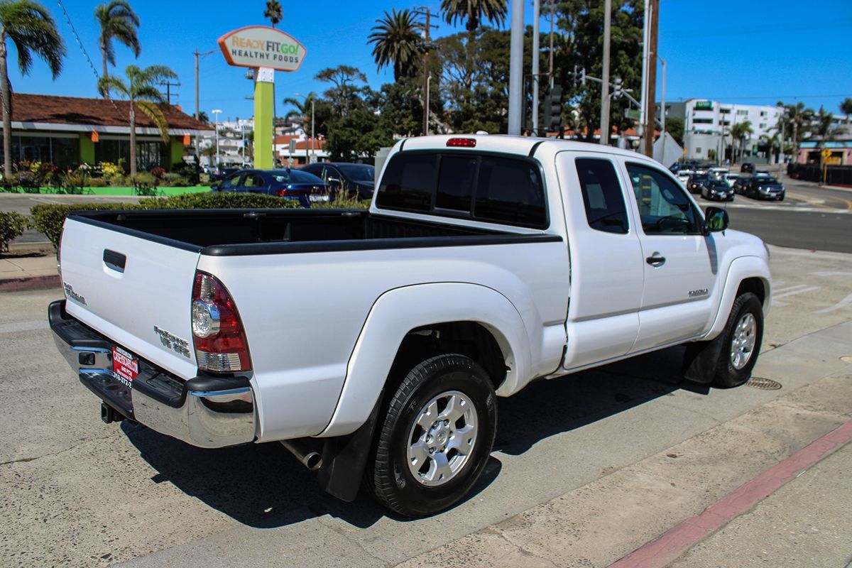 2010 Toyota Tacoma PreRunner photo 6