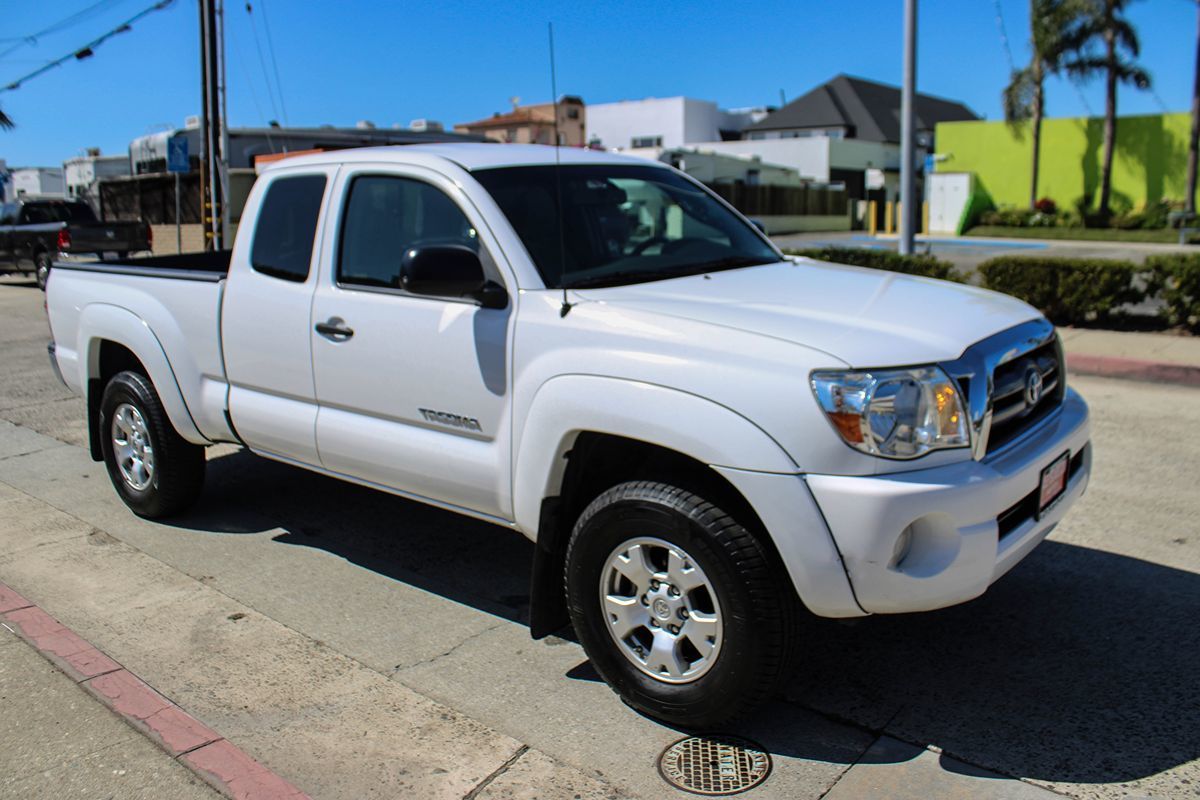 2010 Toyota Tacoma PreRunner photo 8