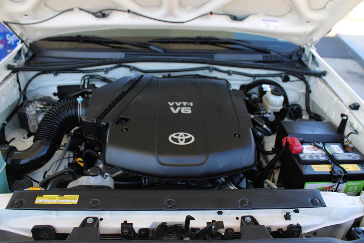 2010 Toyota Tacoma PreRunner photo 12