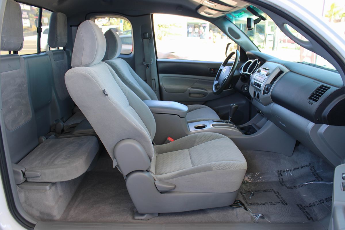 2010 Toyota Tacoma PreRunner photo 22
