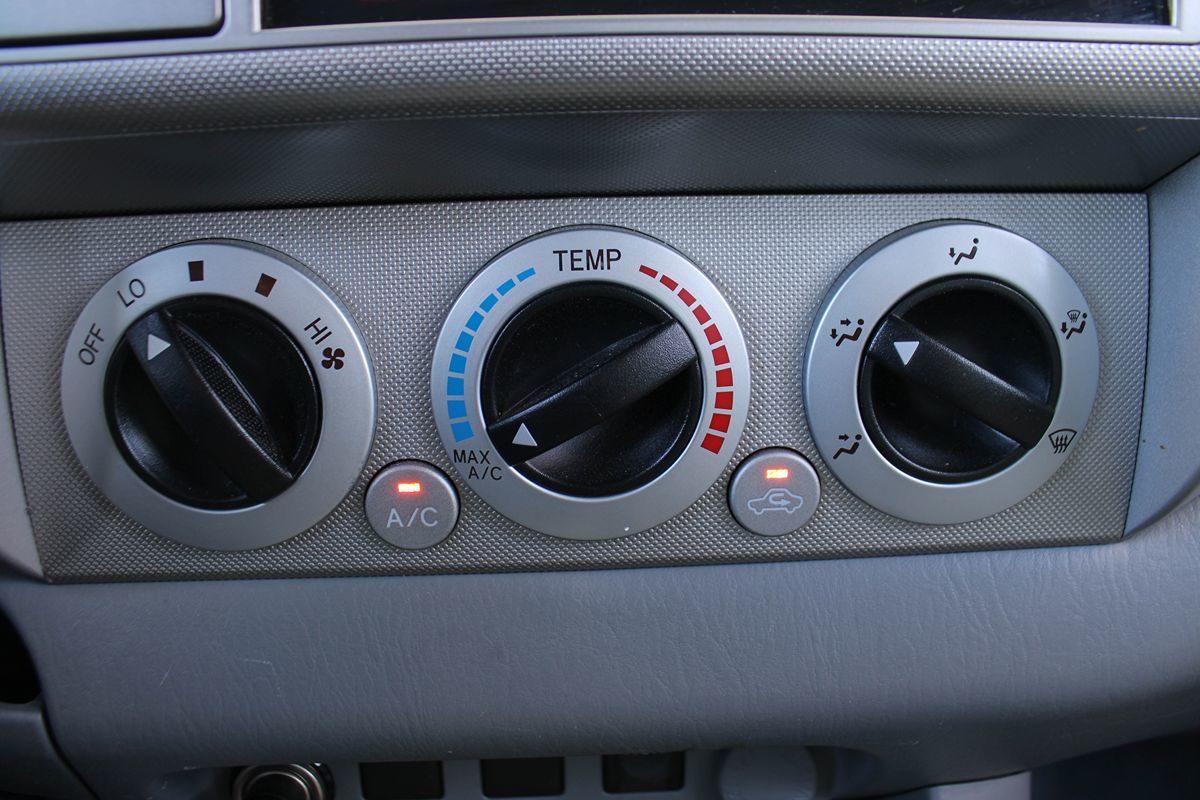 2010 Toyota Tacoma PreRunner photo 34