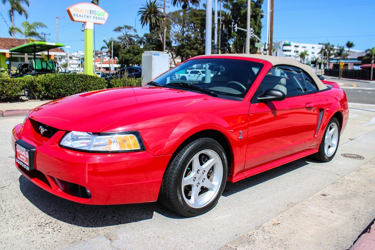 1999 Ford Mustang Cobra Convertible photo 37