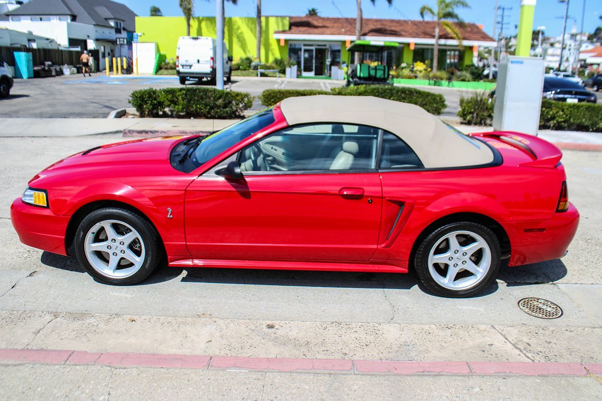 1999 Ford Mustang Cobra Convertible photo 36