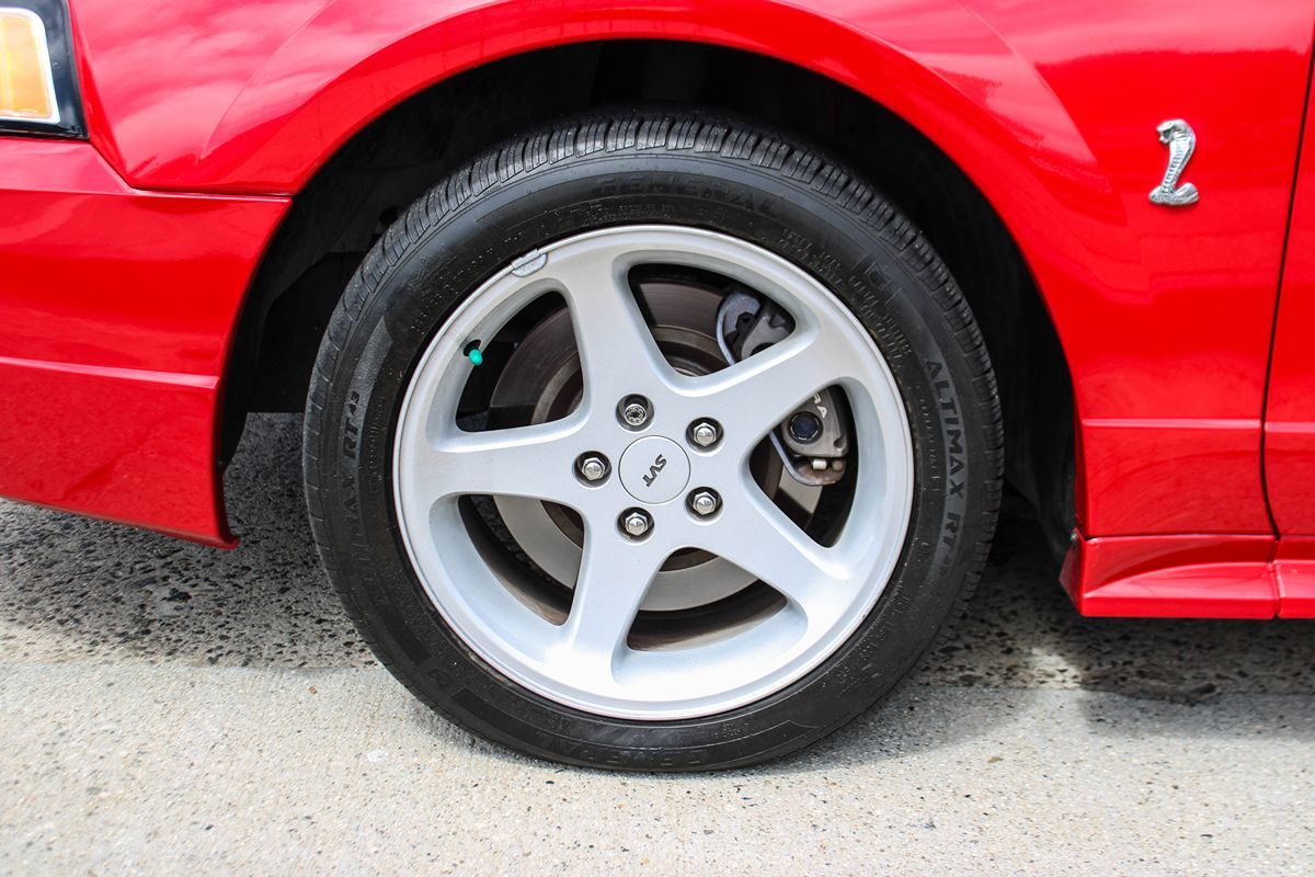1999 Ford Mustang Cobra Convertible photo 39
