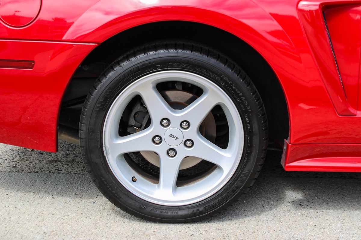 1999 Ford Mustang Cobra Convertible photo 41