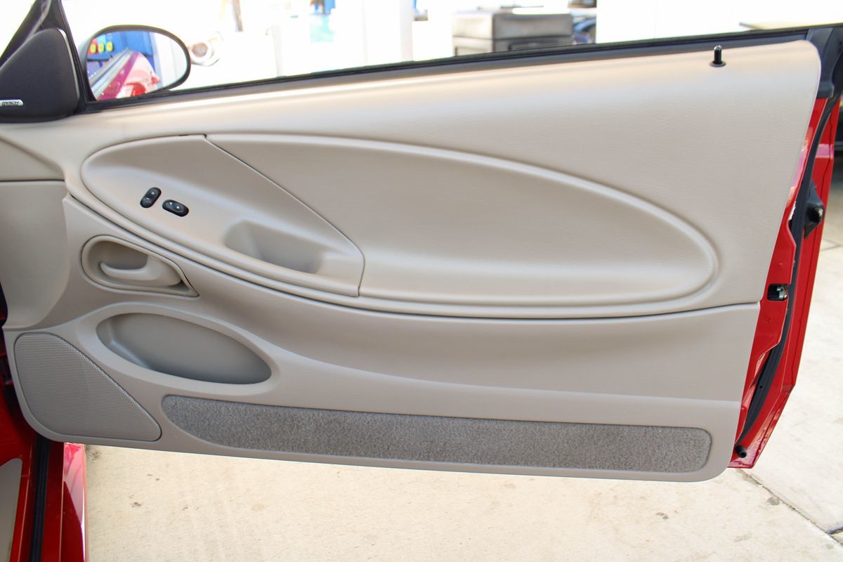 1999 Ford Mustang Cobra Convertible photo 45