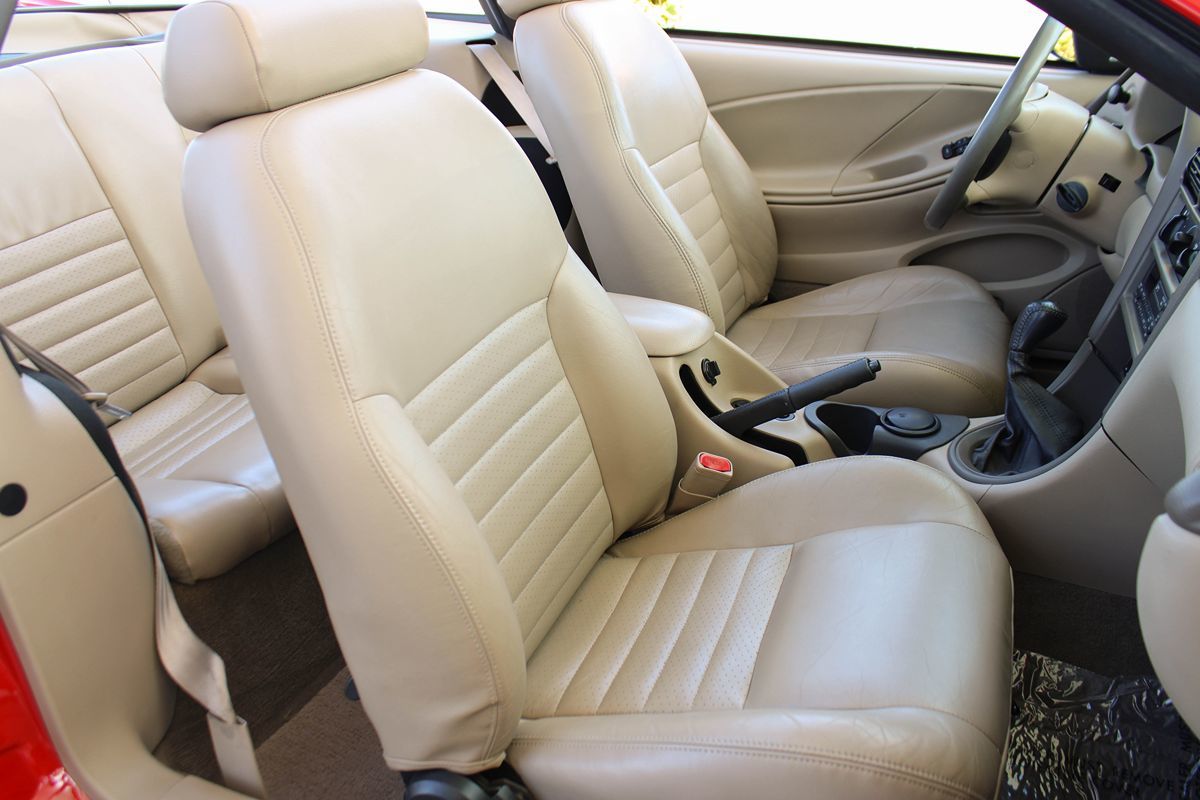 1999 Ford Mustang Cobra Convertible photo 22