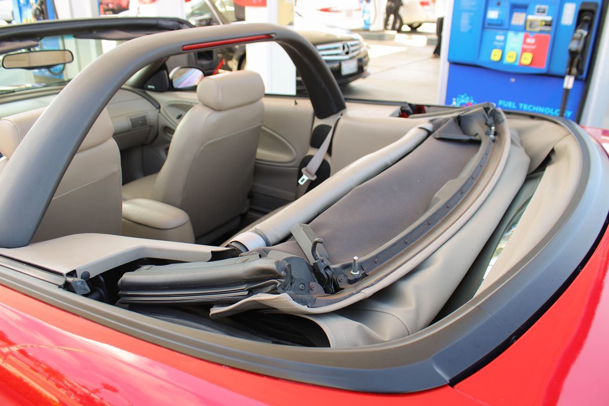 1999 Ford Mustang Cobra Convertible photo 24
