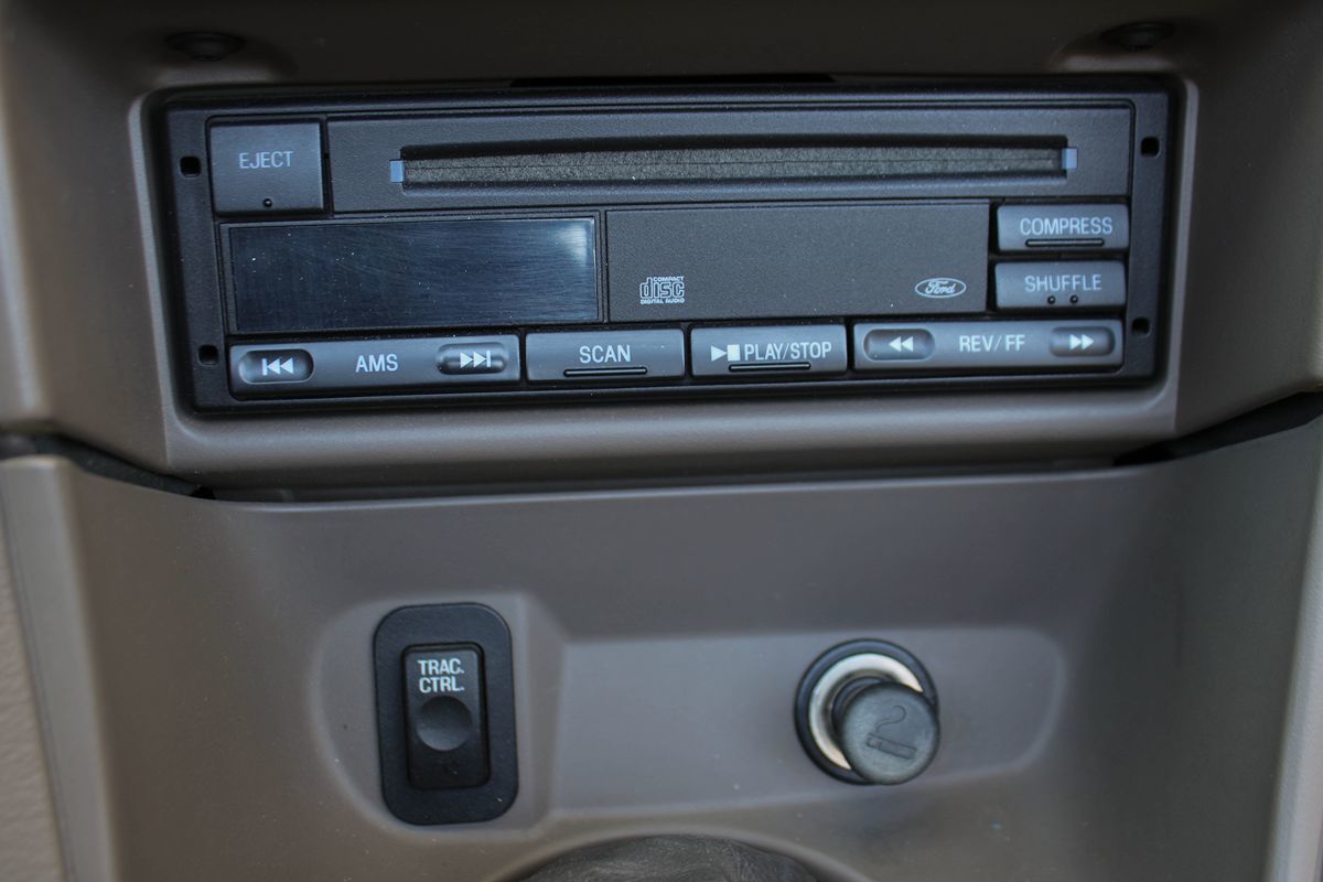 1999 Ford Mustang Cobra Convertible photo 33