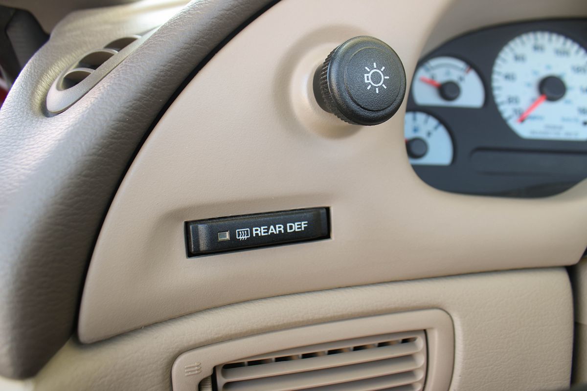 1999 Ford Mustang Cobra Convertible photo 34