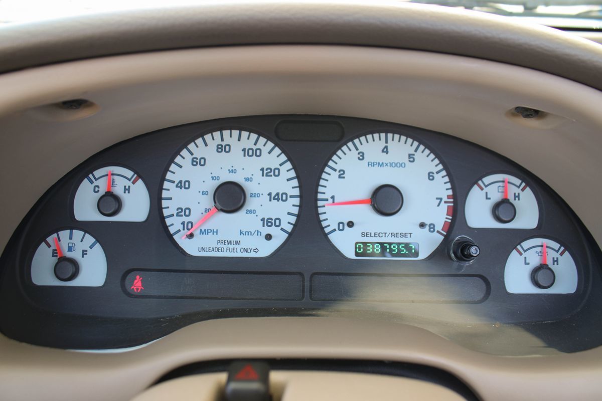 1999 Ford Mustang Cobra Convertible photo 28