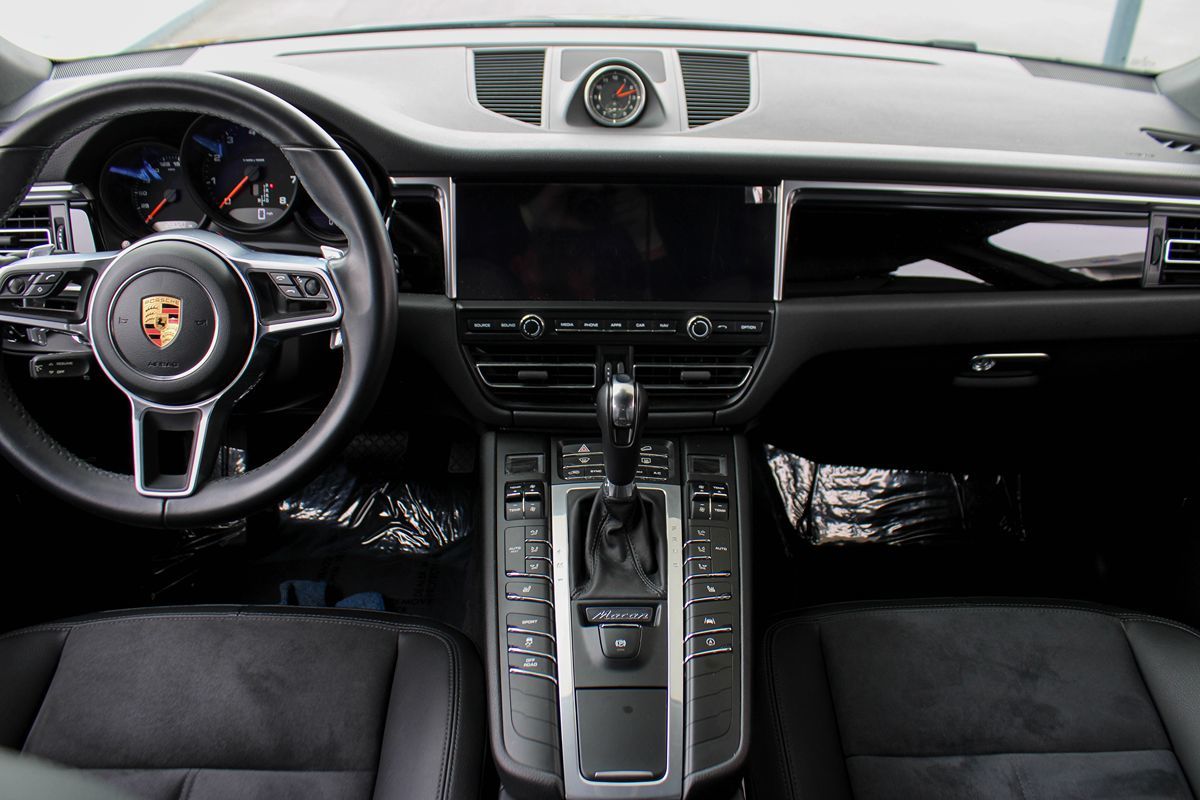 2019 Porsche Macan photo 9