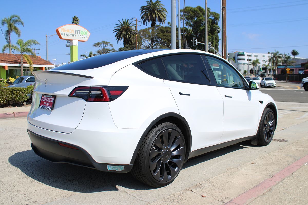 2021 Tesla Model Y Long Range photo 2