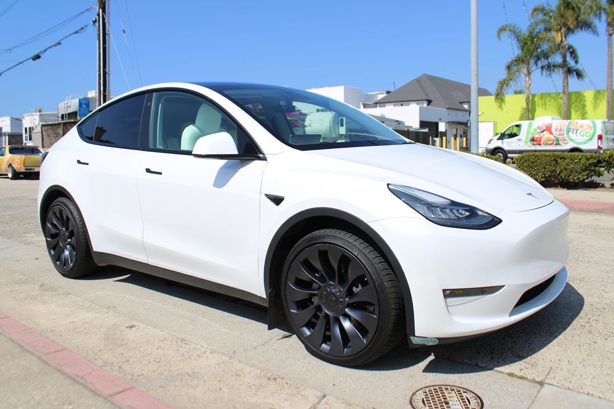 2021 Tesla Model Y Long Range photo 4