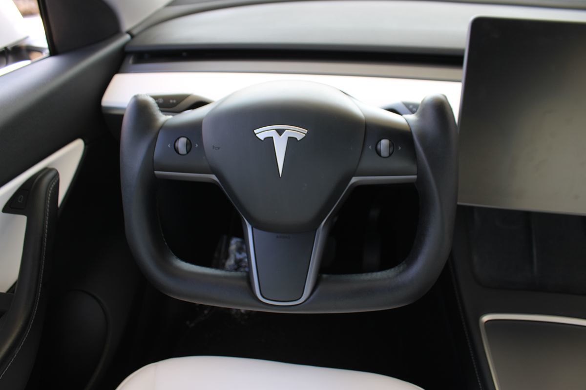 2021 Tesla Model Y Long Range photo 10