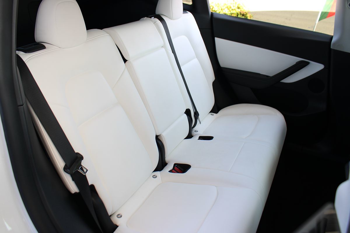 2021 Tesla Model Y Long Range photo 17