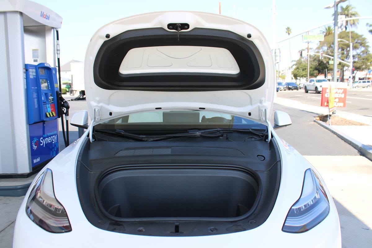 2021 Tesla Model Y Long Range photo 23