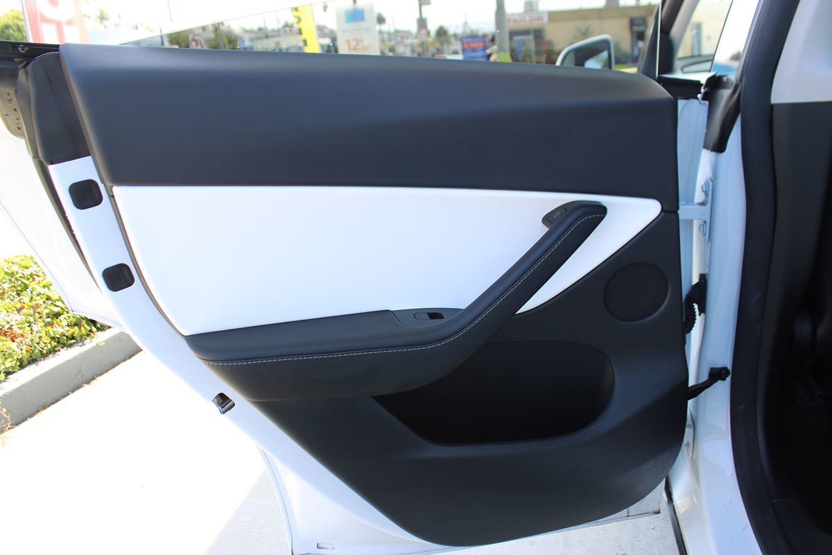 2021 Tesla Model Y Long Range photo 30