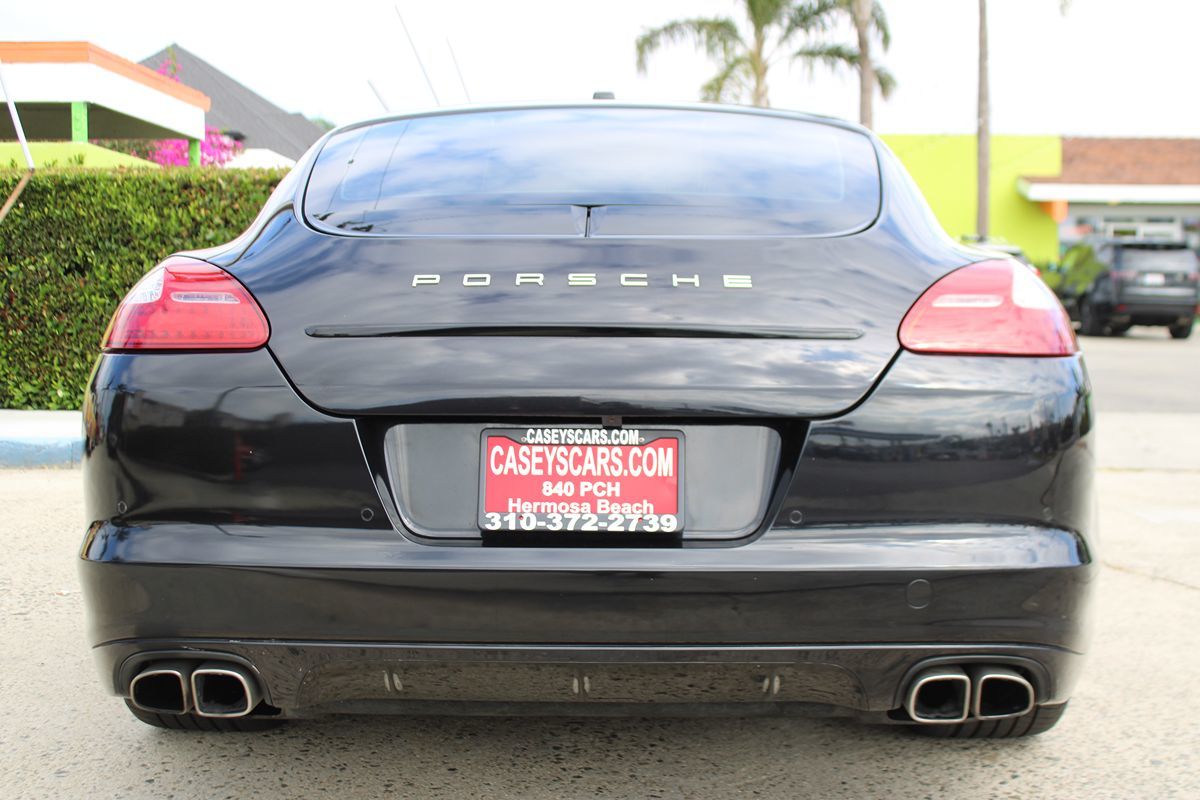 2012 Porsche Panamera Turbo photo 5