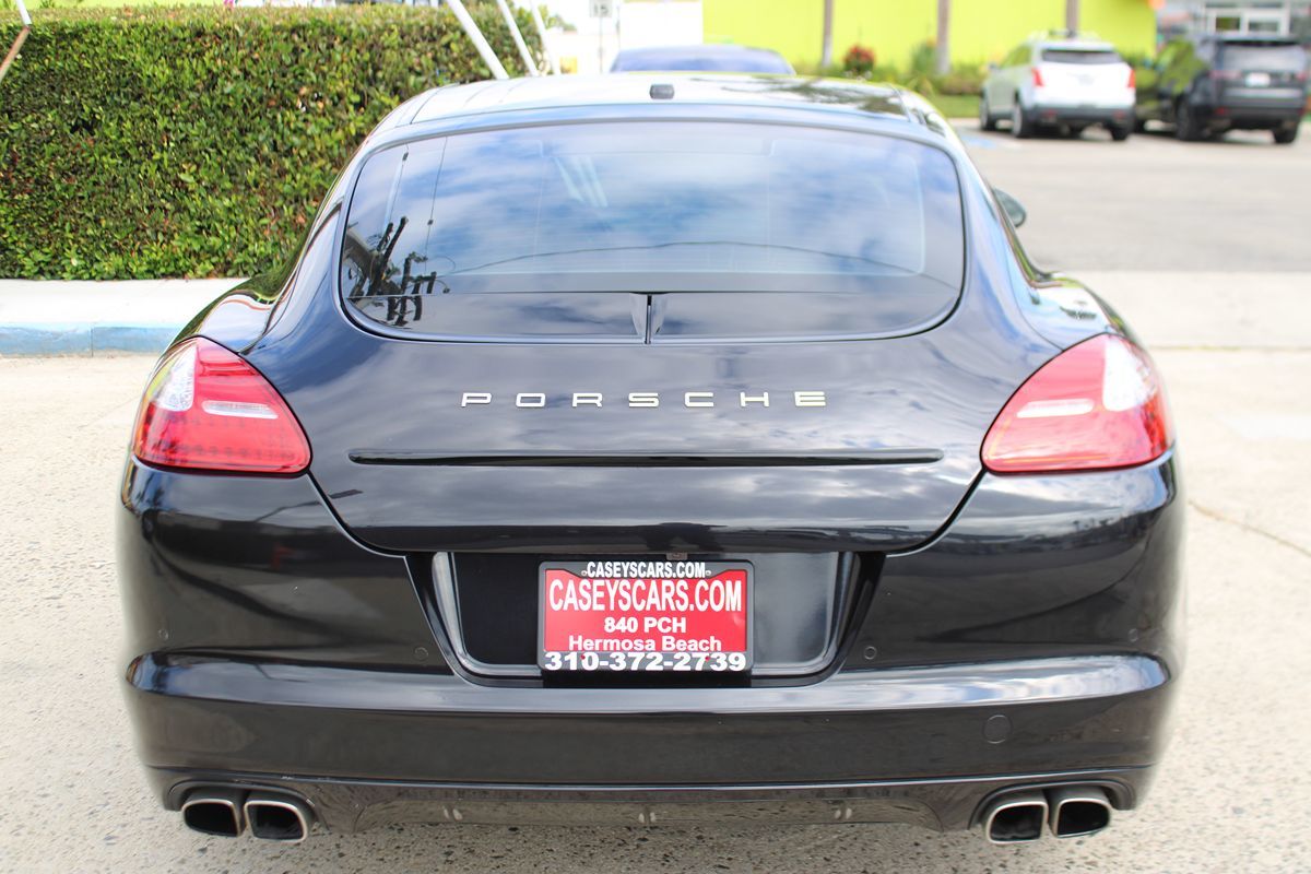 2012 Porsche Panamera Turbo photo 4