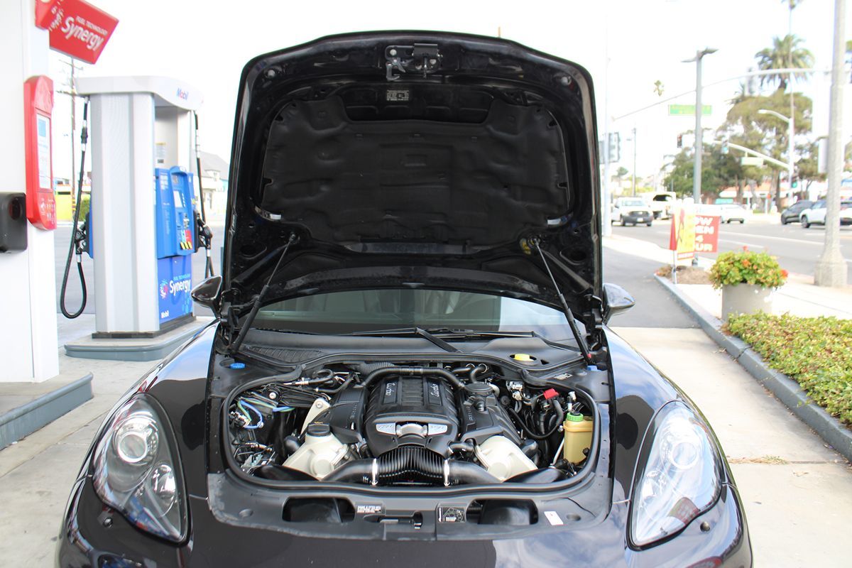 2012 Porsche Panamera Turbo photo 37