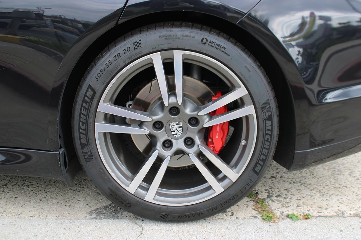 2012 Porsche Panamera Turbo photo 39