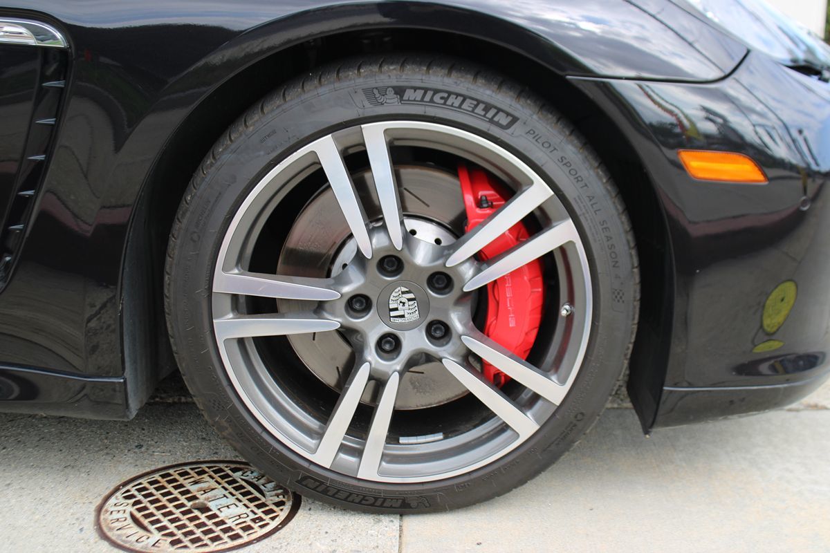 2012 Porsche Panamera Turbo photo 41
