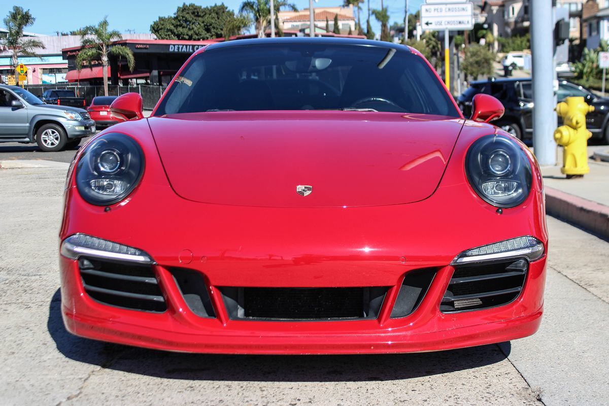 2015 Porsche 911 GTS Coupe photo 10
