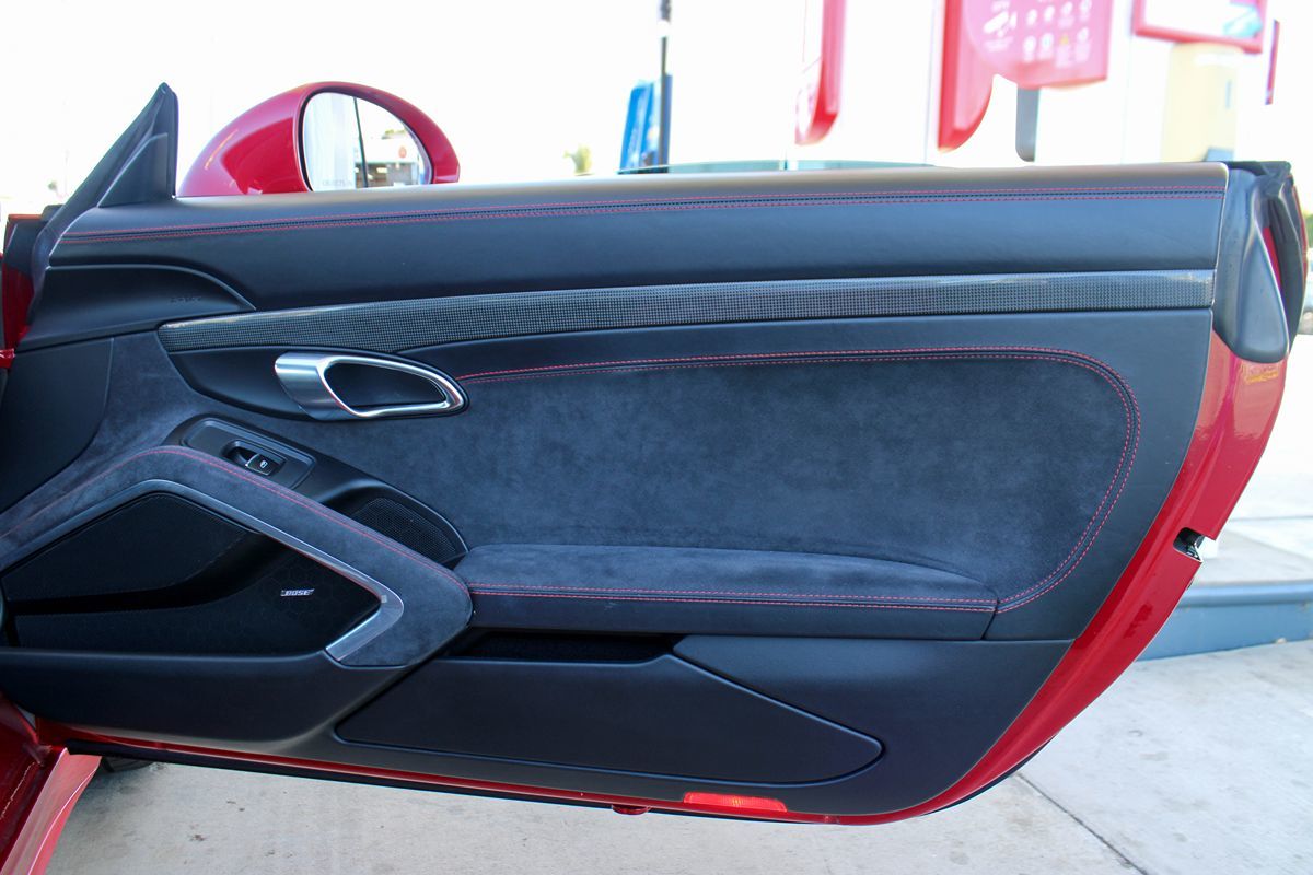 2015 Porsche 911 GTS Coupe photo 45