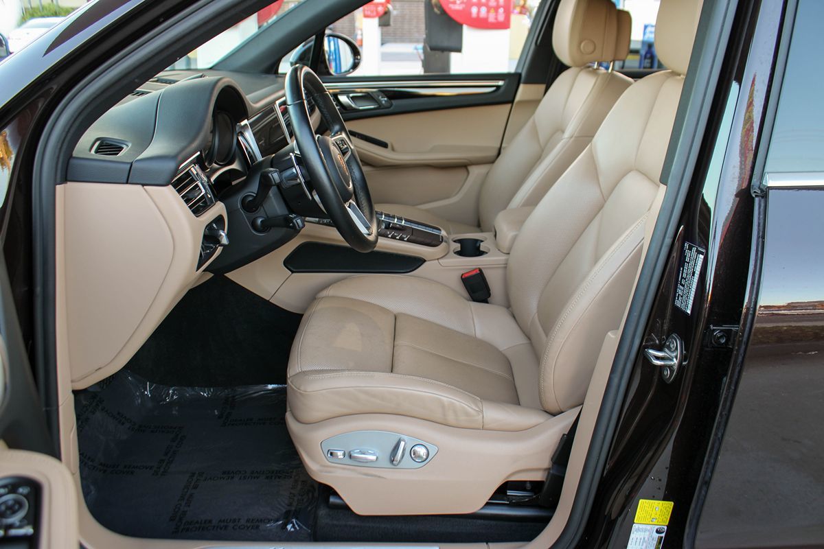 2021 Porsche Macan S photo 14