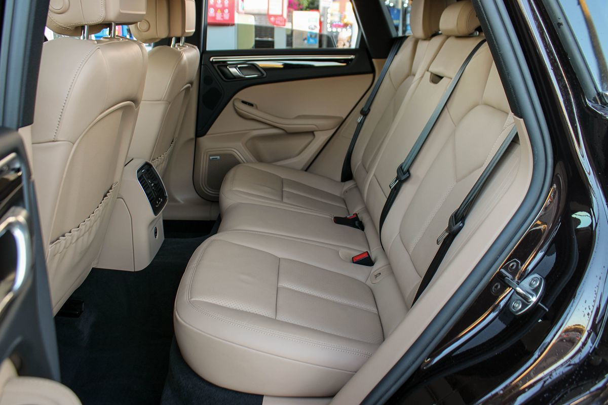 2021 Porsche Macan S photo 17