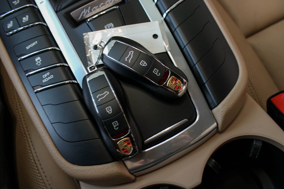 2021 Porsche Macan S photo 39