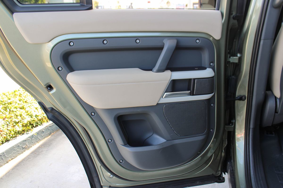 2021 Land Rover Defender SE photo 45