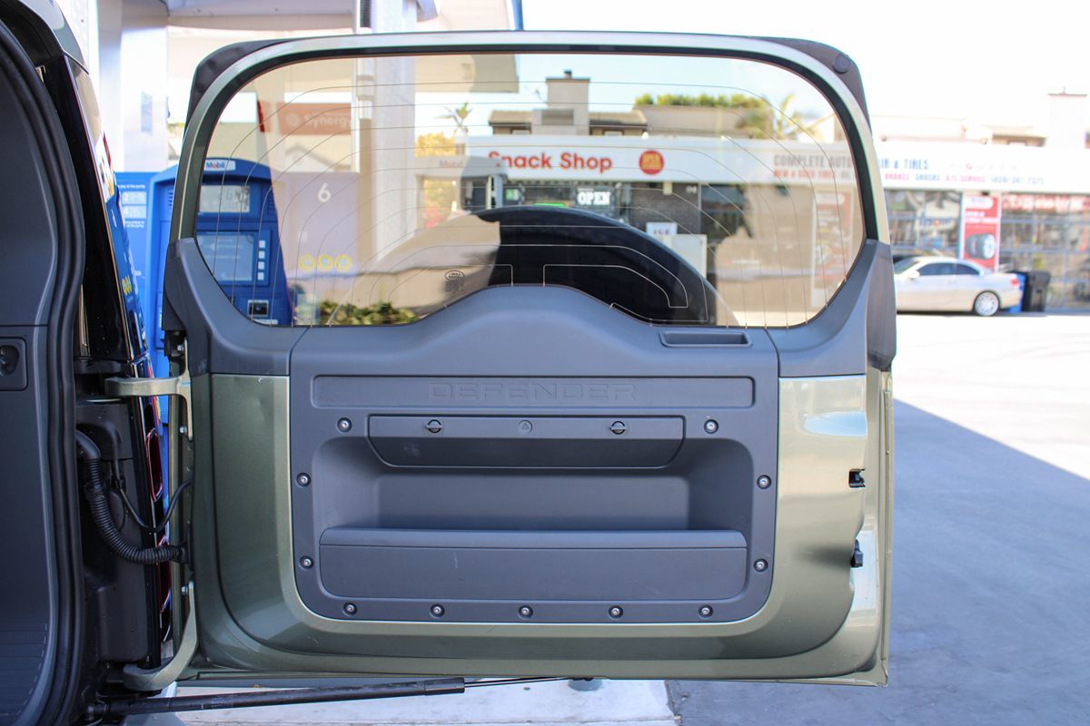 2021 Land Rover Defender SE photo 28