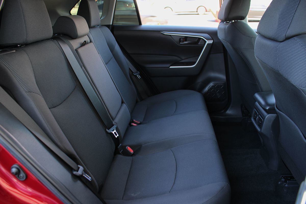 2024 Toyota RAV4 LE photo 22