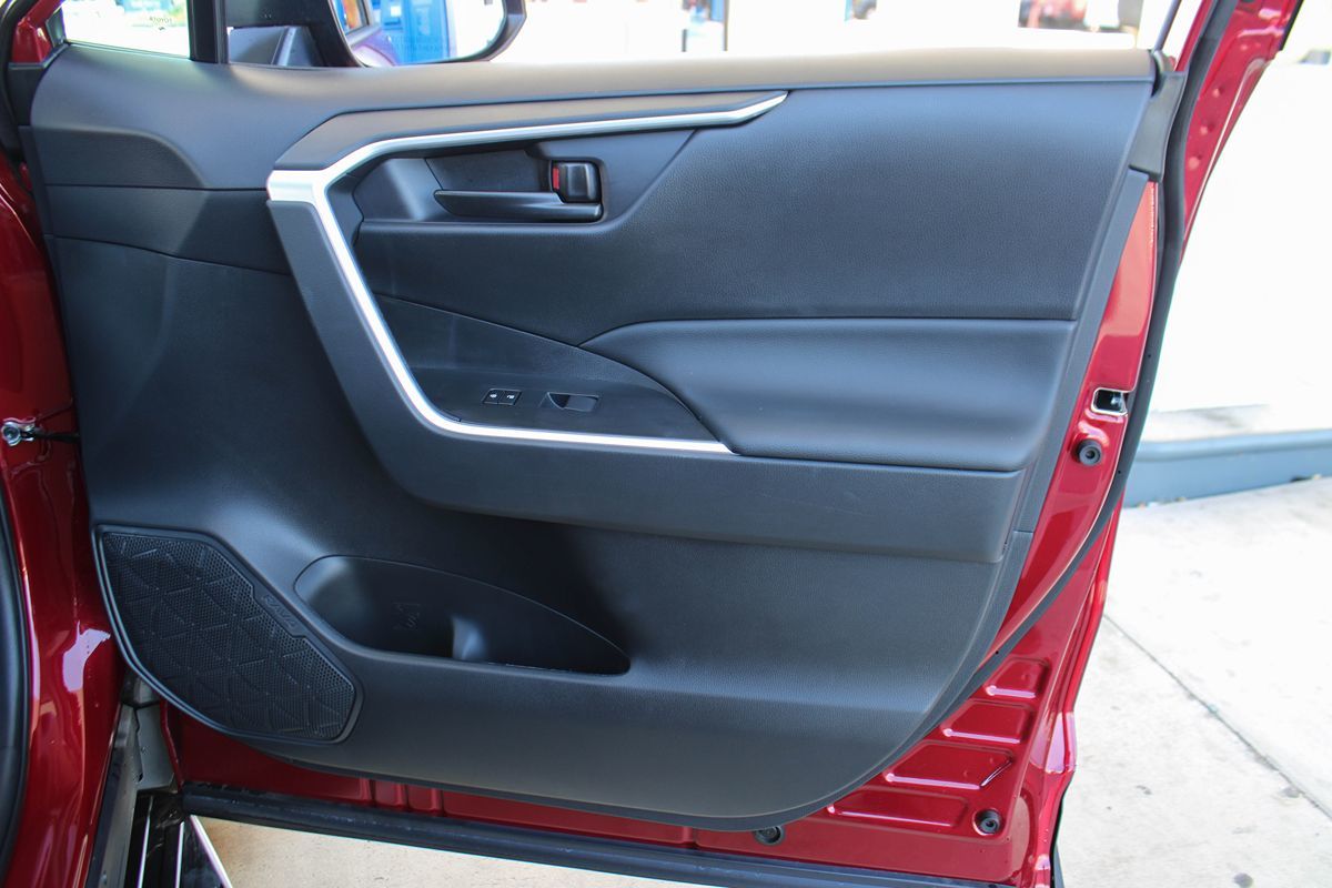 2024 Toyota RAV4 LE photo 40