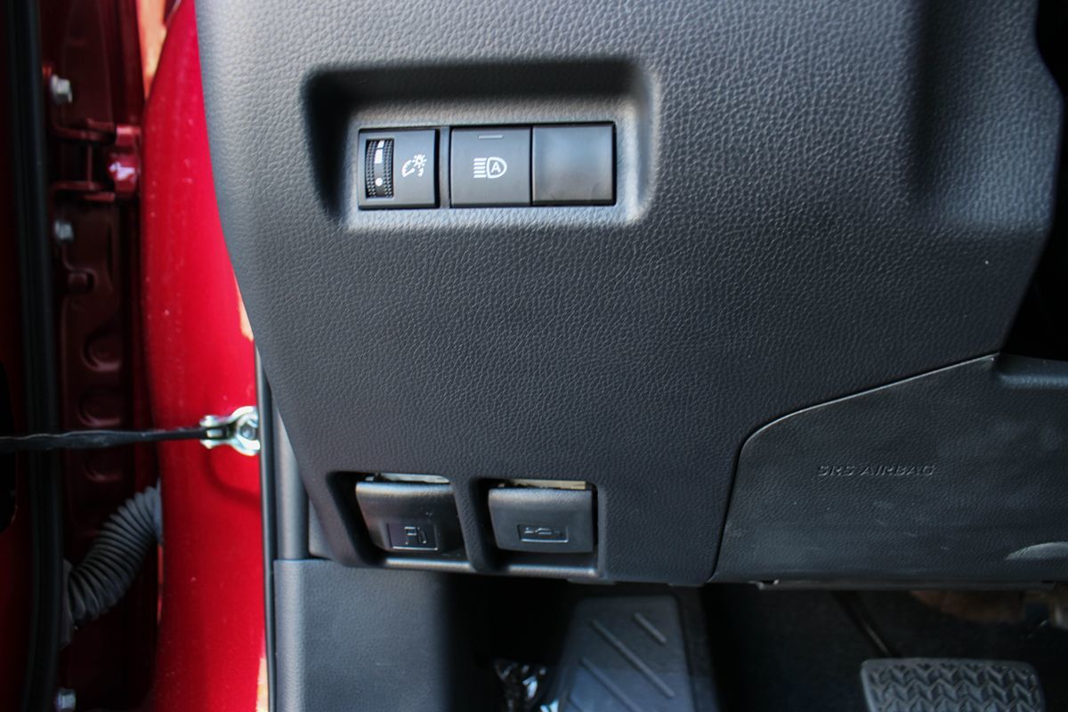 2024 Toyota RAV4 LE photo 43