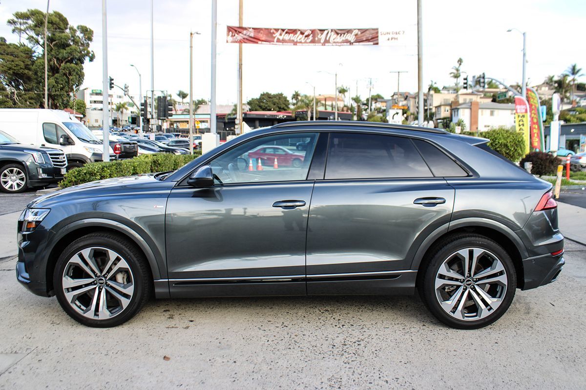 2021 Audi Q8 55 Premium photo 2