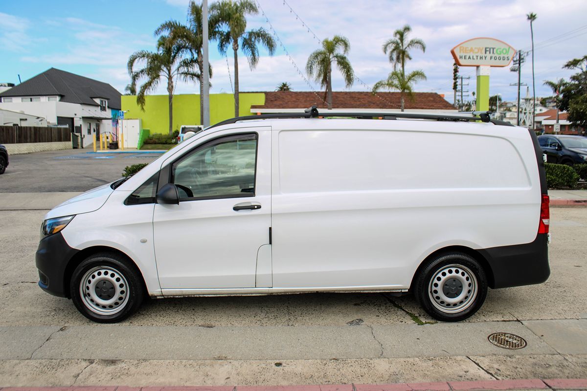 2020 Mercedes Benz Metris Cargo Van photo 2