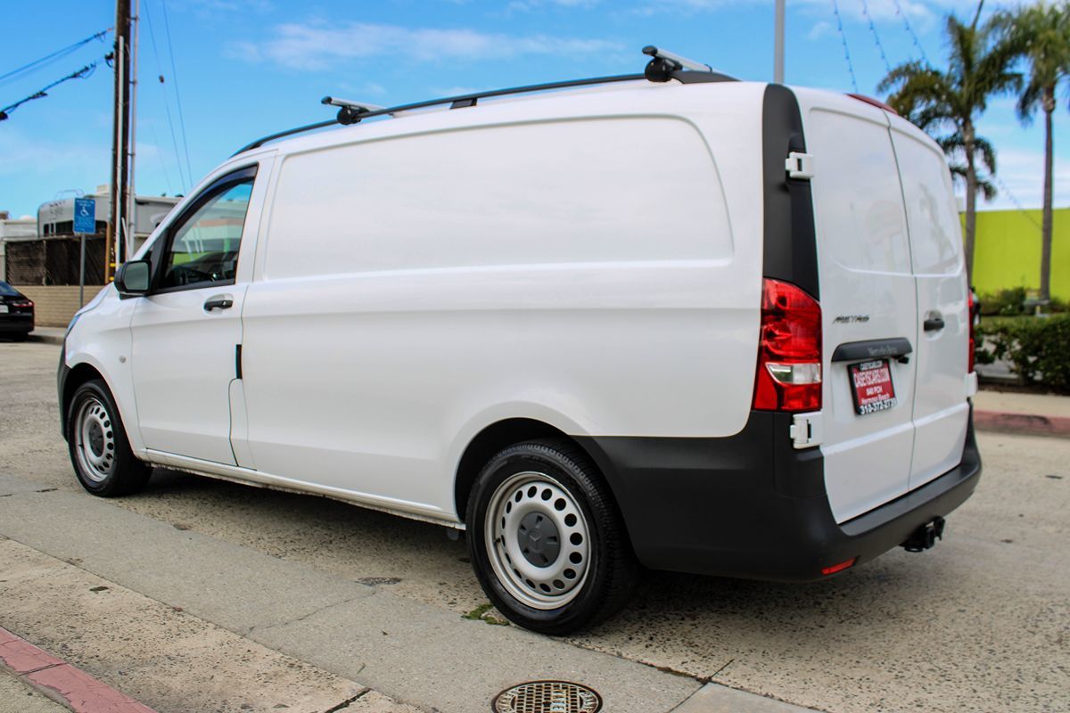 2020 Mercedes Benz Metris Cargo Van photo 3