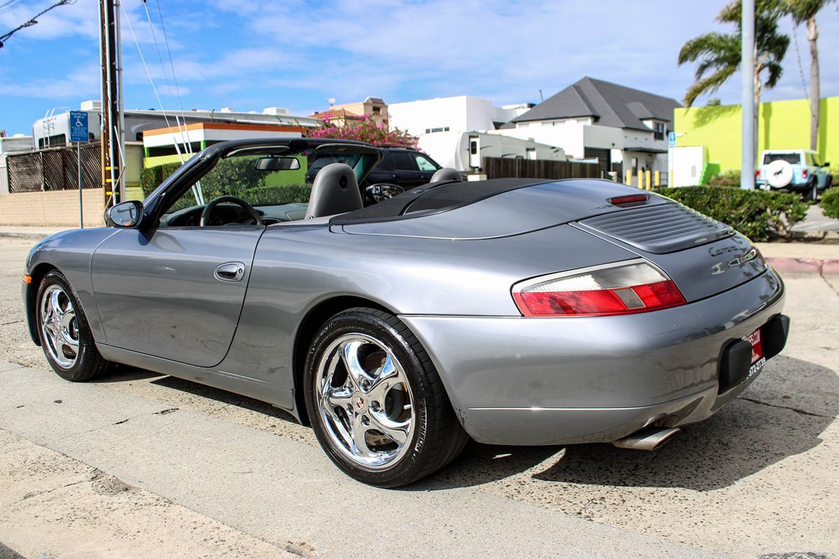 2001 Porsche 911 Cabriolet photo 3