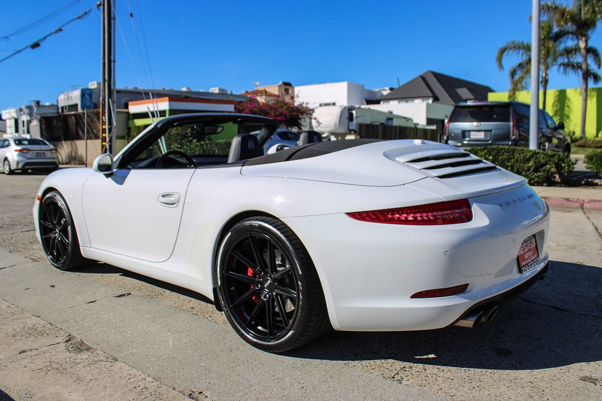 2013 Porsche 911 4S Cabriolet photo 2